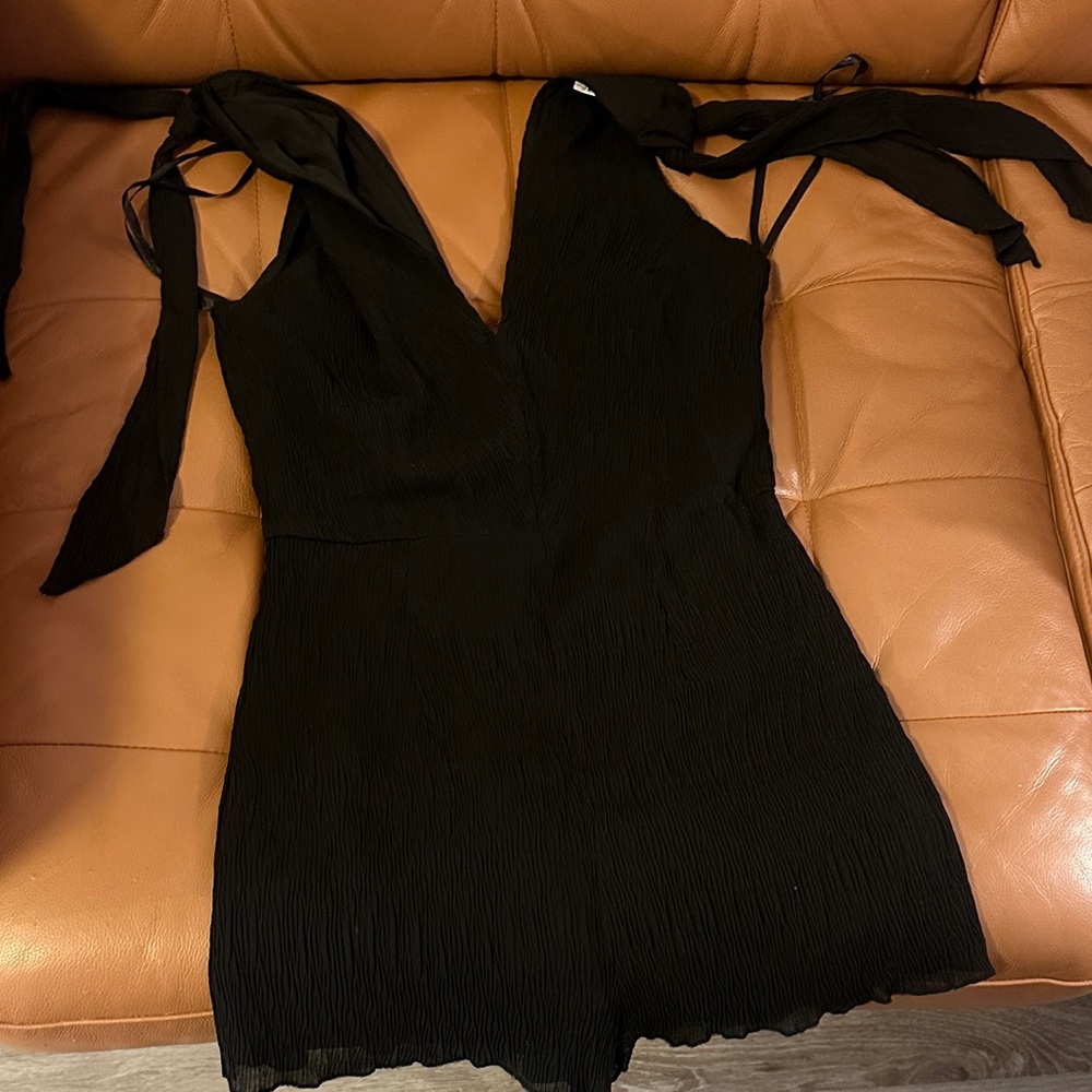 Black Tie-Shoulder V-Neck romper